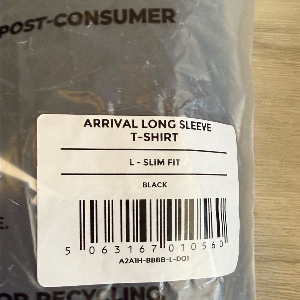 Gymshark Arrival Long Sleeve T-Shirt Black Small NWT IN PACKAGE - Picture 8 of 10
